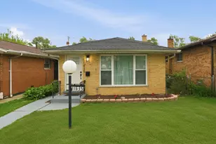 11635 S Bishop St, Chicago, IL 60643 - Photo 1