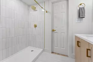 11635 S Bishop St, Chicago, IL 60643 - Photo 19