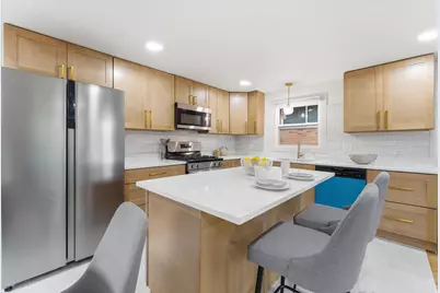 11635 S Bishop Street, Chicago, IL 60643 - Photo 9