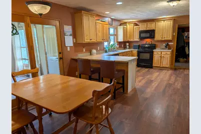 1891 Indian Springs Court, Freeport, IL 61032 - Photo 5