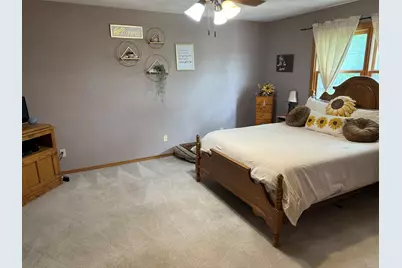 1891 Indian Springs Court, Freeport, IL 61032 - Photo 13