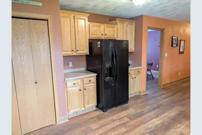 1891 Indian Springs Court, Freeport, IL 61032 - Photo 7