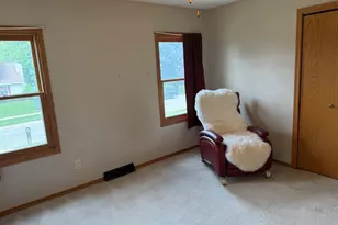 1891 Indian Springs Ct, Freeport, IL 61032 - Photo 17