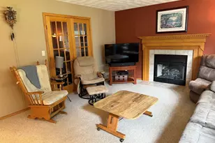 1891 Indian Springs Ct, Freeport, IL 61032 - Photo 11
