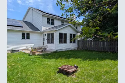 1891 Indian Springs Court, Freeport, IL 61032 - Photo 25