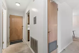 9840 S Pulaski Rd, Oak Lawn, IL 60453 - Photo 9
