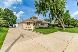 18622 Burnham Ave, Lansing, IL 60438 - Photo 7