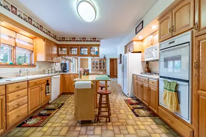 18622 Burnham Avenue, Lansing, IL 60438 - Photo 15