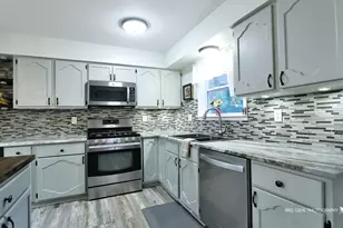 26145 W Lk Ave, Antioch, IL 60002 - Photo 7