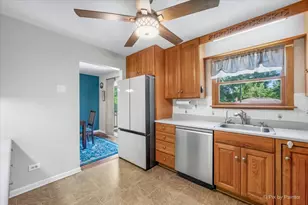 29W264 Lee Rd, West Chicago, IL 60185 - Photo 7