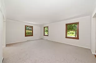 1065 Barneswood Dr, Downers Grove, IL 60515 - Photo 7