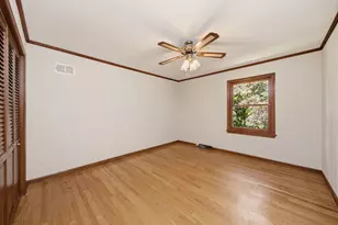 1065 Barneswood Dr, Downers Grove, IL 60515 - Photo 25