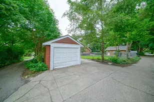1535 Benton St, Rockford, IL 61107 - Photo 31