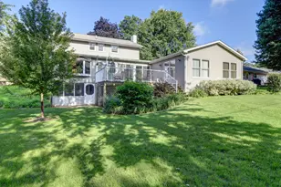 1108 Crestview Rd, Sterling, IL 61081 - Photo 3