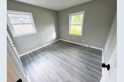 114 E Clark Street, Glenwood, IL 60425 - Photo 11