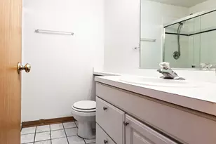 4237 N Kenmore Ave, Chicago, IL 60613 - Photo 9