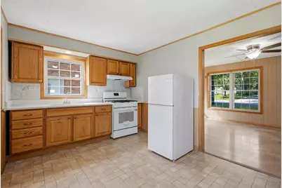 658 Pleasant Street, Woodstock, IL 60098 - Photo 11