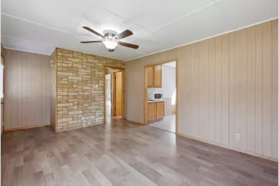 658 Pleasant Street, Woodstock, IL 60098 - Photo 7