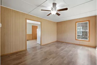 658 Pleasant Street, Woodstock, IL 60098 - Photo 5