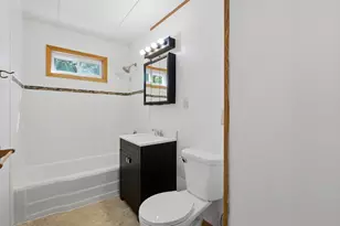 658 Pleasant St, Woodstock, IL 60098 - Photo 21