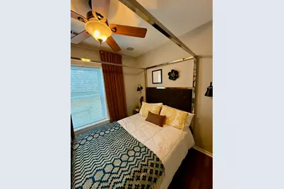 3402 W Beach Avenue, Chicago, IL 60651 - Photo 9