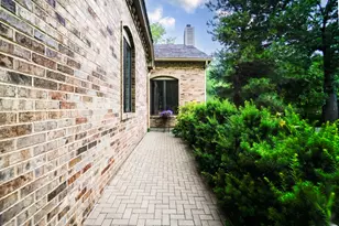 640 Walnut Oaks Dr, Roselle, IL 60172 - Photo 5