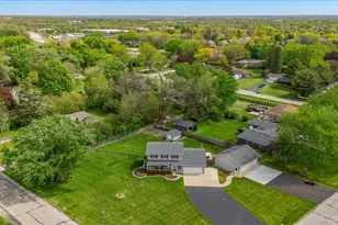 37W150 Olwin Dr, Elgin, IL 60124 - Photo 11