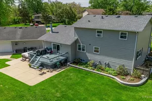 37W150 Olwin Dr, Elgin, IL 60124 - Photo 9