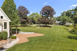 27069 W Fox River Rd, Cary, IL 60013 - Photo 35