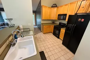 1303 Brookdale Dr, Carpentersville, IL 60110 - Photo 11