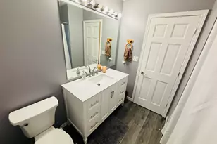 1303 Brookdale Dr, Carpentersville, IL 60110 - Photo 17