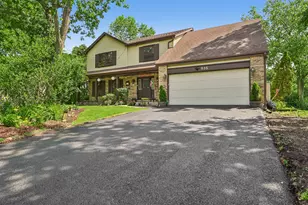 816 Bonnie Brae Ln, Bolingbrook, IL 60440 - Photo 1