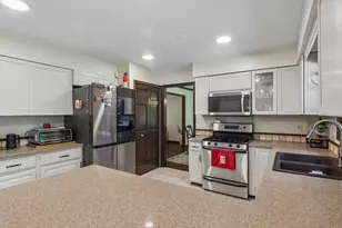816 Bonnie Brae Ln, Bolingbrook, IL 60440 - Photo 17