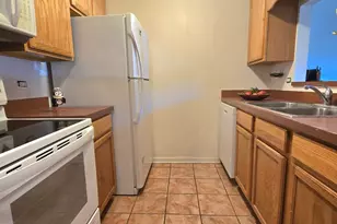 5921 Meadow Dr, Lisle, IL 60532 - Photo 5