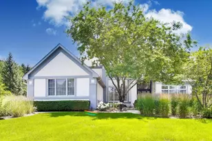 21425 N Meadowlark Ct, Kildeer, IL 60047 - Photo 1