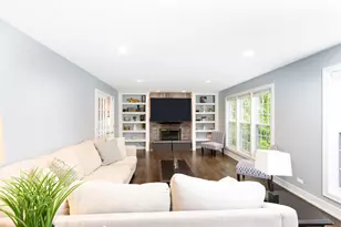 1340 Yellowstone Pkwy, Algonquin, IL 60102 - Photo 5