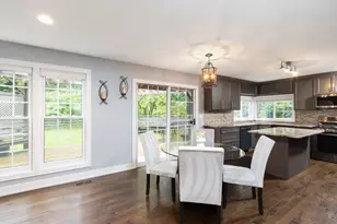 1340 Yellowstone Pkwy, Algonquin, IL 60102 - Photo 9
