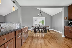 11765 Brookshire Dr, Orland Park, IL 60467 - Photo 9