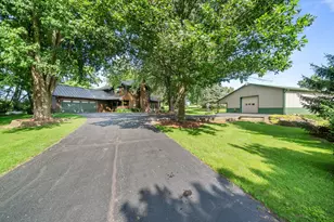 8411 N Killbuck Rd, Monroe Center, IL 61052 - Photo 3