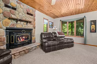 8411 N Killbuck Rd, Monroe Center, IL 61052 - Photo 5
