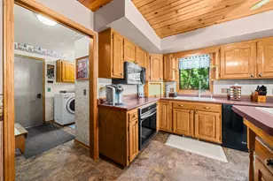 8411 N Killbuck Rd, Monroe Center, IL 61052 - Photo 15