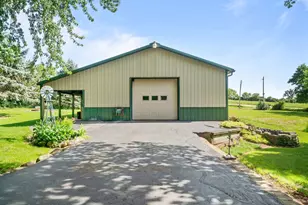 8411 N Killbuck Rd, Monroe Center, IL 61052 - Photo 35