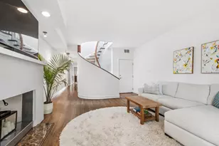 317 W Webster Ave, Chicago, IL 60614 - Photo 5