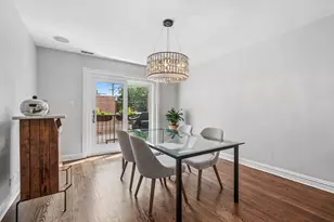 317 W Webster Ave, Chicago, IL 60614 - Photo 11