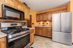 709 Platt Way, Hudson, IL 61748 - Photo 17