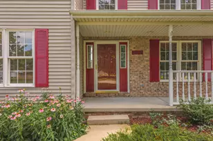 709 Platt Way, Hudson, IL 61748 - Photo 3
