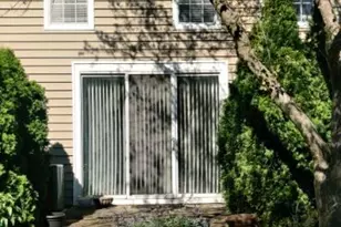 1258 Cranbrook Dr, Schaumburg, IL 60193 - Photo 3