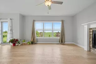 3606 Freedom Blvd, Champaign, IL 61822 - Photo 9