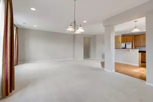1376 Scarboro Rd, Schaumburg, IL 60193 - Photo 5