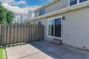 62 Vermont Ave, Bloomington, IL 61701 - Photo 39